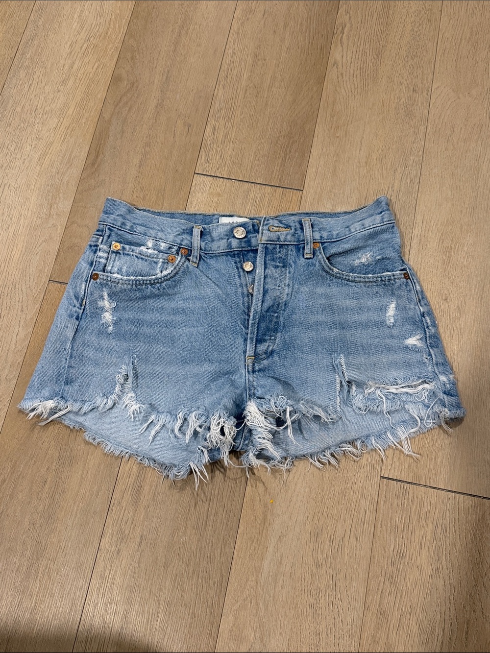 AGOLDE Parker Vintage Cut Off Short in Swapmeet size 26 - Picture 4 of 6
